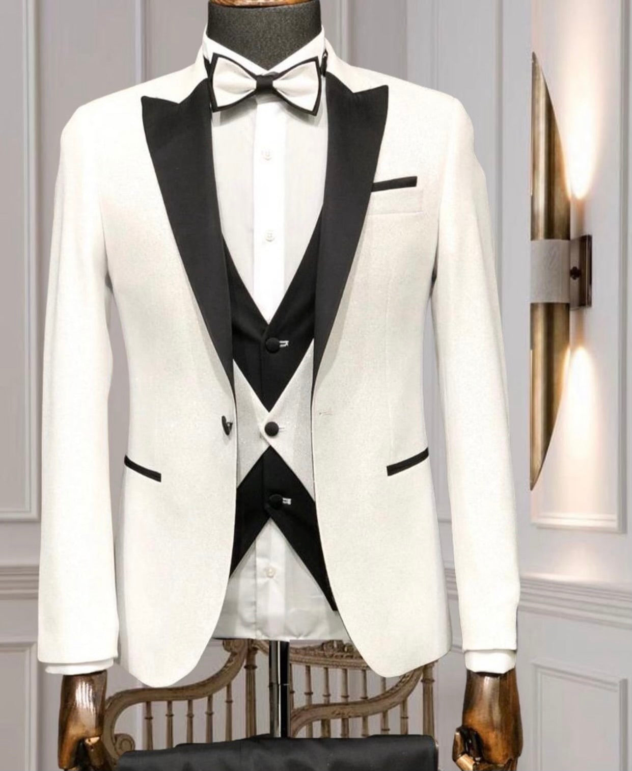 White Sparkling Tuxedo